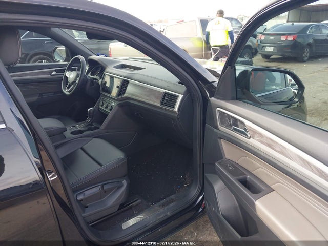 2021 VOLKSWAGEN ATLAS CROSS SPORT 1V2WE2CA0MC216445 Photo 4
