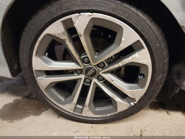 Aukcja sprzedaży 2025 Audi A3 Premium 40 Tfsi Quattro S Tronic, vin: WAUGUDGY4SA075705, numer aukcji: 44412329