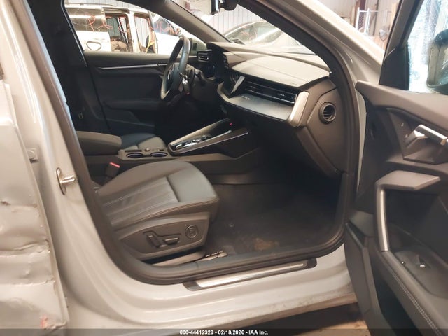 Aukcja sprzedaży 2025 Audi A3 Premium 40 Tfsi Quattro S Tronic, vin: WAUGUDGY4SA075705, numer aukcji: 44412329