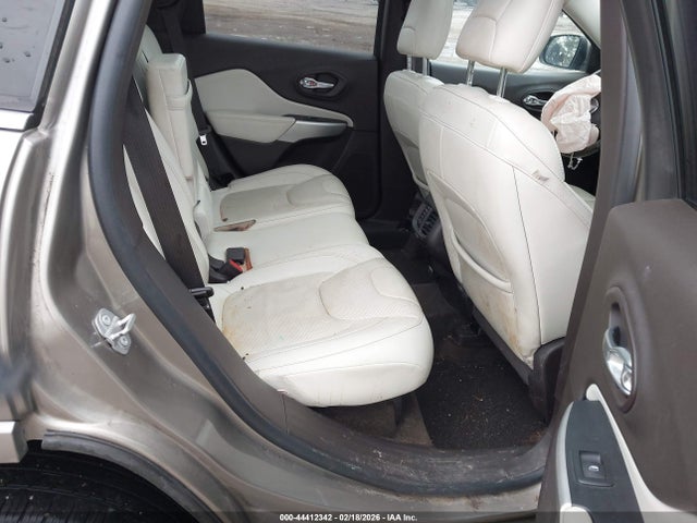 Продаж на аукціоні авто 2017 Jeep Cherokee Overland Fwd, vin: 1C4PJLJB7HW527393, номер лоту: 44412342