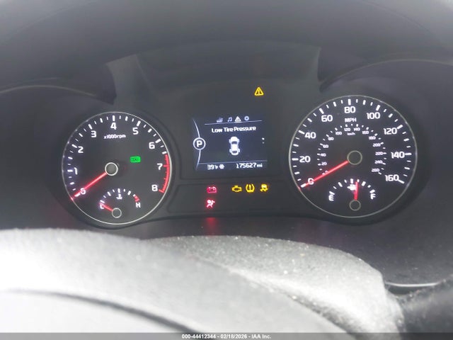 2018 Kia Optima Lx მანქანა იყიდება აუქციონზე, vin: 5XXGT4L34JG186239, აუქციონის ნომერი: 44412344