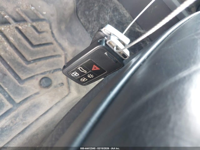 2011 VOLVO XC70 YV4902BZ6B1105215 Photo 10