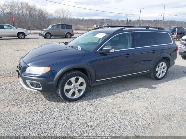 2011 VOLVO XC70 YV4902BZ6B1105215 Photo 1