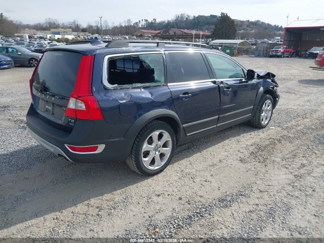 2011 VOLVO XC70 YV4902BZ6B1105215 Photo 3