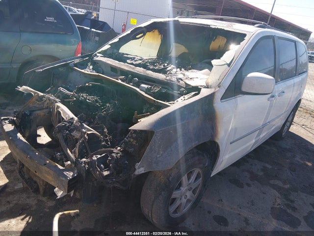 2010 Chrysler Town & Country Touring მანქანა იყიდება აუქციონზე, vin: 2A4RR5D10AR337864, აუქციონის ნომერი: 44412351