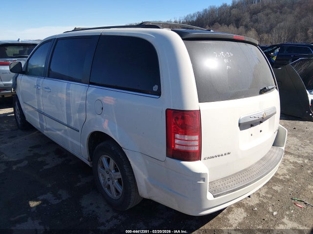 2010 Chrysler Town & Country Touring მანქანა იყიდება აუქციონზე, vin: 2A4RR5D10AR337864, აუქციონის ნომერი: 44412351