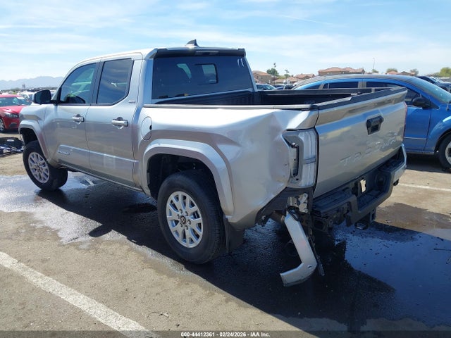 2024 TOYOTA TACOMA 3TMKB5FN0RM003929 Photo 2
