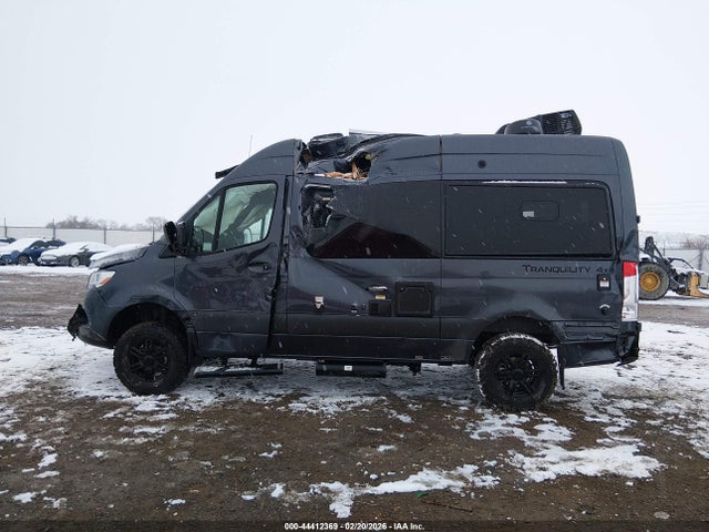 2022 Mercedes Benz Sprinter 2500 მანქანა იყიდება აუქციონზე, vin: W1X4EBVY7NP492750, აუქციონის ნომერი: 44412369
