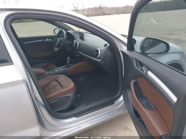 2016 AUDI A3 WAUA7GFF6G1024924 Photo 4