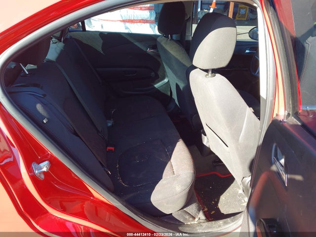 Chevrolet Sonic Lt Auto 2018 1G1JD5SH2J4137470 Image 8