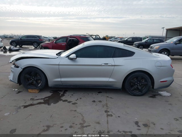 44412466 :رقم المزاد ، 1FA6P8TH9K5120459 vin ، 2019 Ford Mustang Ecoboost مزاد بيع