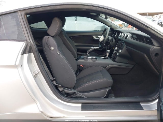 44412466 :رقم المزاد ، 1FA6P8TH9K5120459 vin ، 2019 Ford Mustang Ecoboost مزاد بيع