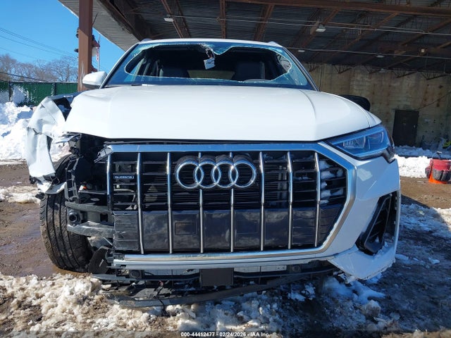 44412477 :رقم المزاد ، WA1DECF34R1163774 vin ، 2024 Audi Q3 Premium 45 Tfsi S Line Quattro Tiptronic مزاد بيع