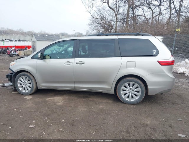 5TDDK3DC2FS101256 Toyota Sienna Limited Premium 7 Passenger