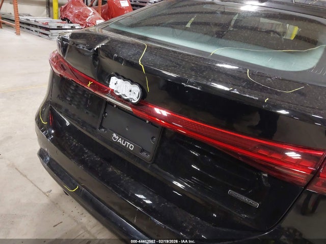 2025 Audi A6 E-tron Premium Plus მანქანა იყიდება აუქციონზე, vin: WAU2DAGH2SA016287, აუქციონის ნომერი: 44412502