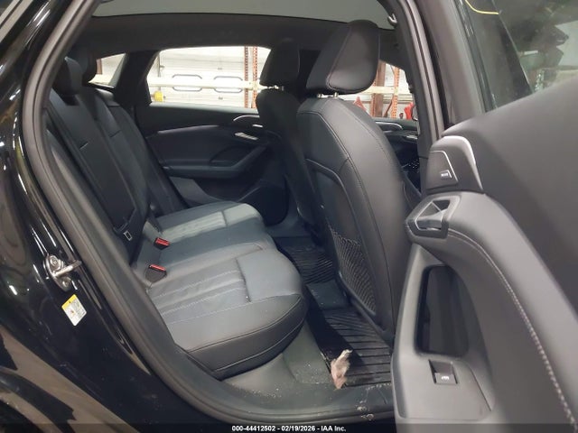 2025 Audi A6 E-tron Premium Plus მანქანა იყიდება აუქციონზე, vin: WAU2DAGH2SA016287, აუქციონის ნომერი: 44412502