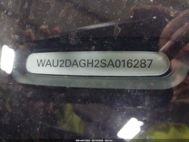 2025 Audi A6 E-tron Premium Plus მანქანა იყიდება აუქციონზე, vin: WAU2DAGH2SA016287, აუქციონის ნომერი: 44412502