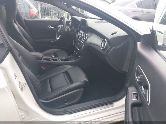 2017 MERCEDES-BENZ CLA 250 WDDSJ4EB4HN488882 Photo 4
