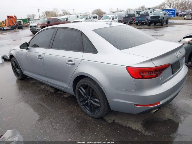 44412510 :رقم المزاد ، WAUANAF4XHN026784 vin ، 2017 Audi A4 2.0t Premium مزاد بيع