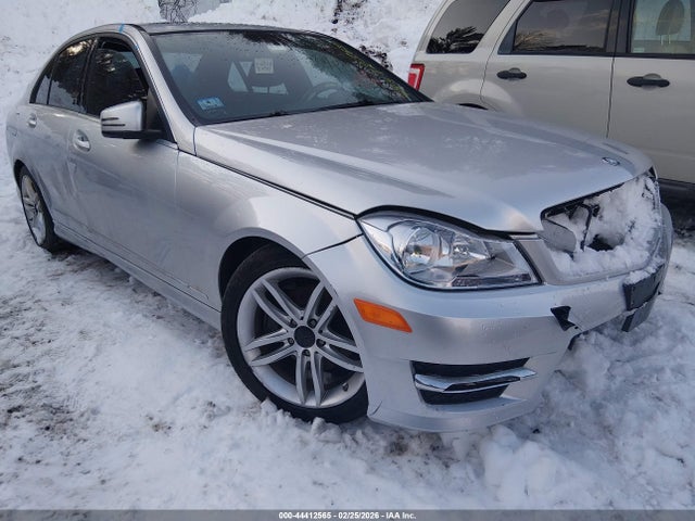 Продаж на аукціоні авто 2012 Mercedes-benz C 300 Sport 4matic, vin: WDDGF8BB2CF907964, номер лоту: 44412565