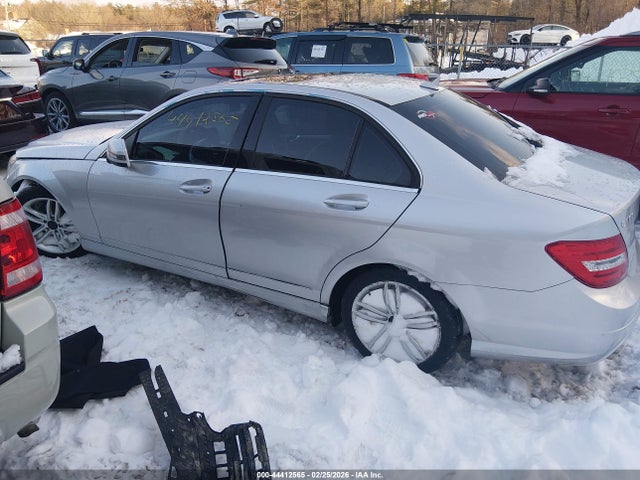 Продаж на аукціоні авто 2012 Mercedes-benz C 300 Sport 4matic, vin: WDDGF8BB2CF907964, номер лоту: 44412565