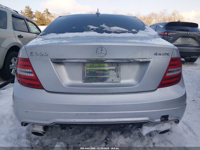 Продаж на аукціоні авто 2012 Mercedes-benz C 300 Sport 4matic, vin: WDDGF8BB2CF907964, номер лоту: 44412565