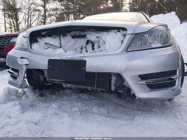 Продаж на аукціоні авто 2012 Mercedes-benz C 300 Sport 4matic, vin: WDDGF8BB2CF907964, номер лоту: 44412565