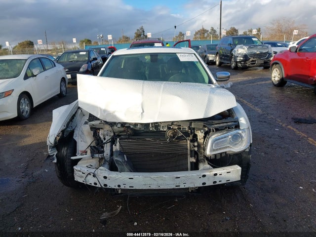 2016 Chrysler 300c მანქანა იყიდება აუქციონზე, vin: 2C3CCAEG3GH175529, აუქციონის ნომერი: 44412579