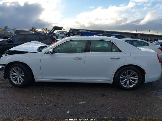 2016 Chrysler 300c მანქანა იყიდება აუქციონზე, vin: 2C3CCAEG3GH175529, აუქციონის ნომერი: 44412579