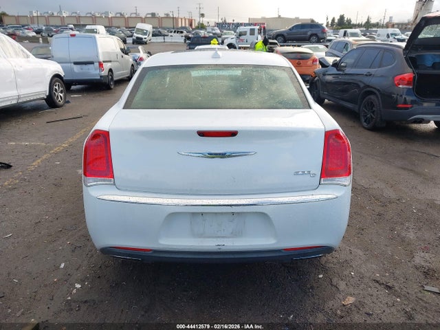 2016 Chrysler 300c მანქანა იყიდება აუქციონზე, vin: 2C3CCAEG3GH175529, აუქციონის ნომერი: 44412579