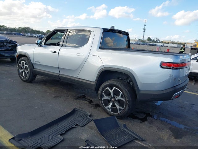 2024 RIVIAN R1T 7FCTGBAA0RN031738 Photo 2