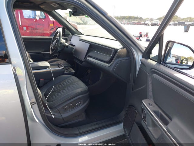 2024 RIVIAN R1T 7FCTGBAA0RN031738 Photo 4