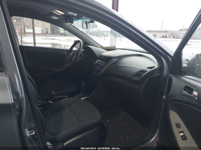 KMHCT5AE0GU262787 Hyundai ACCENT SE