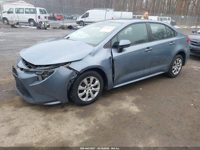 44412627 :رقم المزاد ، 5YFEPMAE9NP299326 vin ، 2022 Toyota Corolla Le مزاد بيع