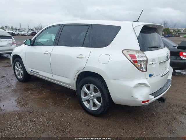 2014 TOYOTA RAV4 EV 2T3YL4DV6EW002460 Photo 2