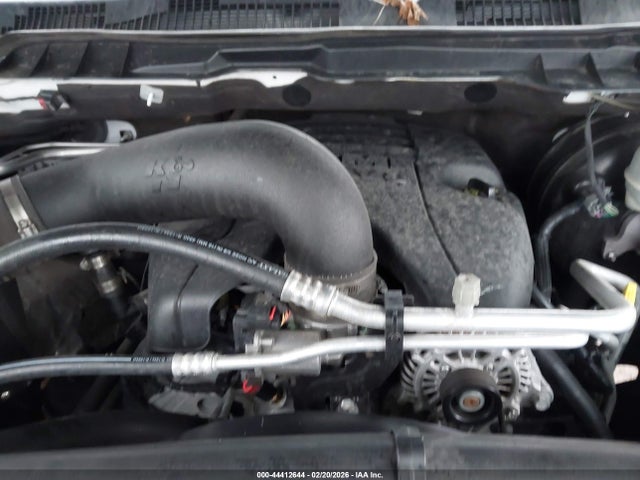Продажа на аукционе авто 2018 Ram 1500, vin: 1C6RR7NT8JS158642, номер лота: 44412644
