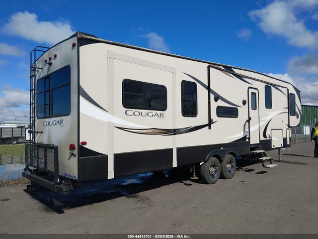 Keystone Cougar 2018 4YDF36624J2507547 Image 4