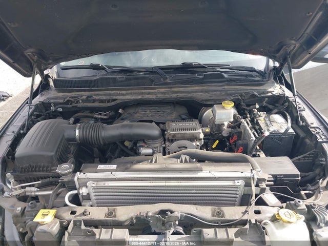 44412711 :رقم المزاد ، 1C6RREJT6NN217606 vin ، 2022 Ram 1500 Laramie  4x2 5'7 Box مزاد بيع