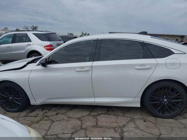 1HGCV1F38MA013750 Honda Accord Sport