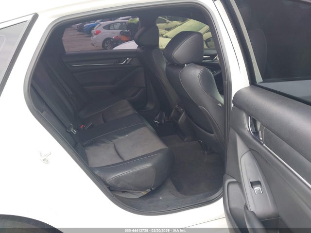1HGCV1F38MA013750 Honda Accord Sport