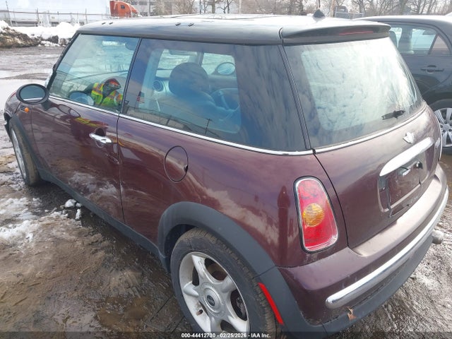 2003 MINI COOPER WMWRC33483TC38860 Photo 2