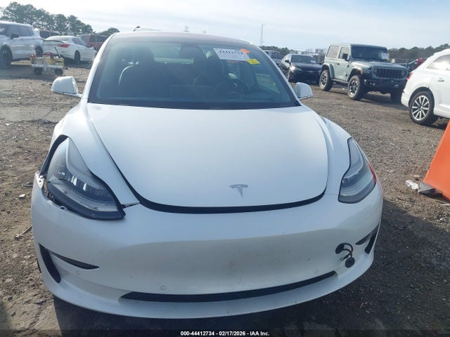 Продажа на аукционе авто 2018 Tesla Model 3 Long Range/performance, vin: 5YJ3E1EB8JF094761, номер лота: 44412734