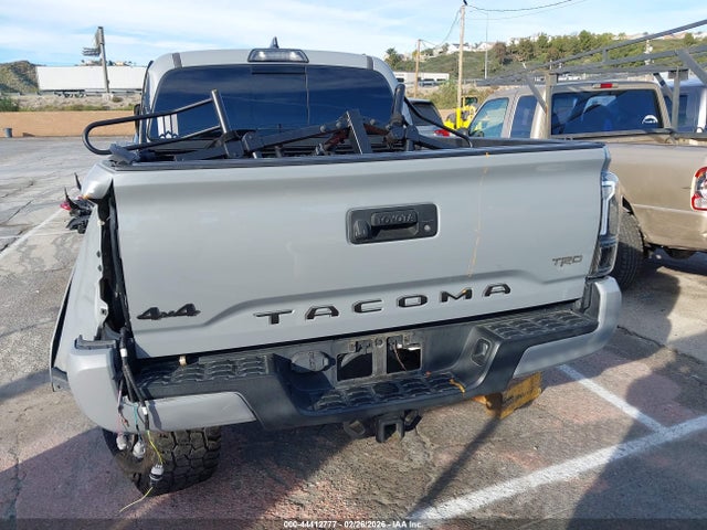 3TMCZ5AN5JM152946 Toyota Tacoma Trd Sport