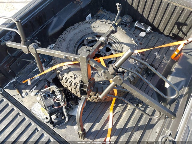 3TMCZ5AN5JM152946 Toyota Tacoma Trd Sport