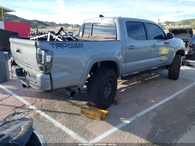 3TMCZ5AN5JM152946 Toyota Tacoma Trd Sport