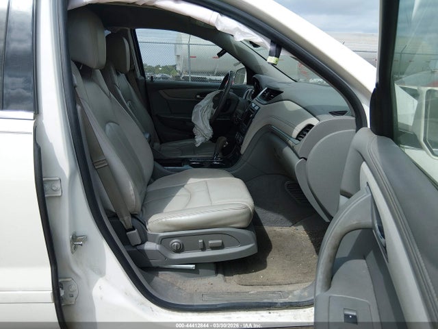 Aukcja sprzedaży 2015 Chevrolet Traverse 2lt, vin: 1GNKRHKD1FJ205608, numer aukcji: 44412844