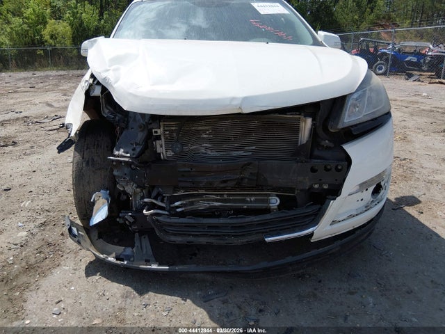 Aukcja sprzedaży 2015 Chevrolet Traverse 2lt, vin: 1GNKRHKD1FJ205608, numer aukcji: 44412844
