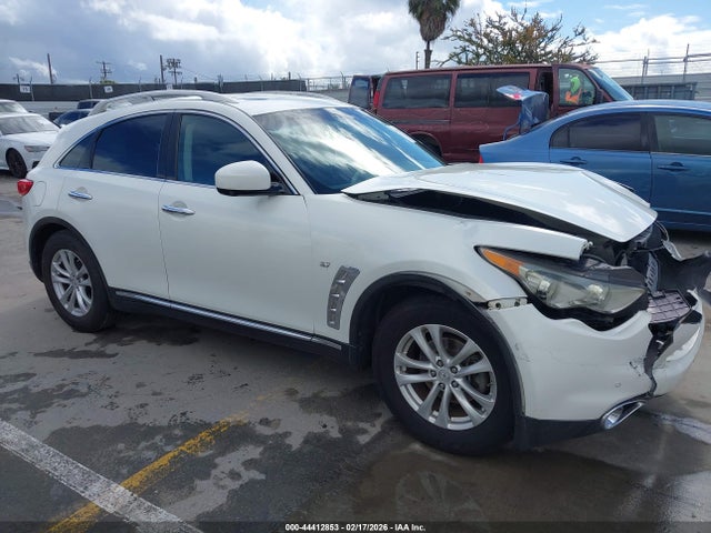 JN8CS1MU3EM451728 Infiniti QX70