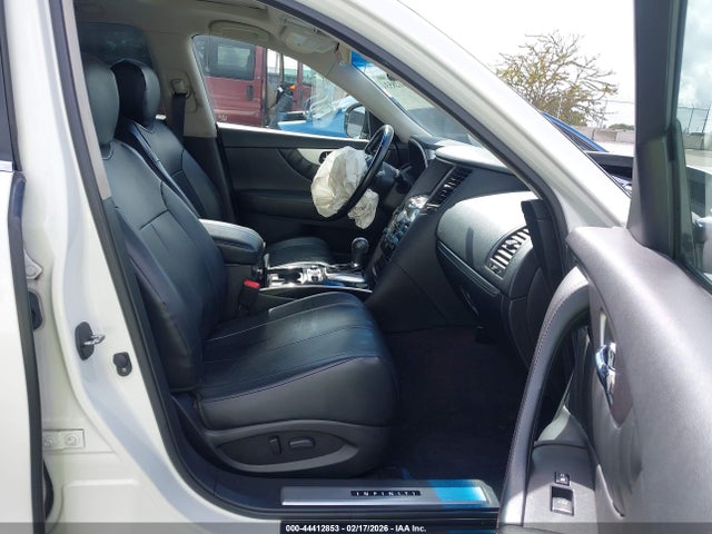 JN8CS1MU3EM451728 Infiniti QX70