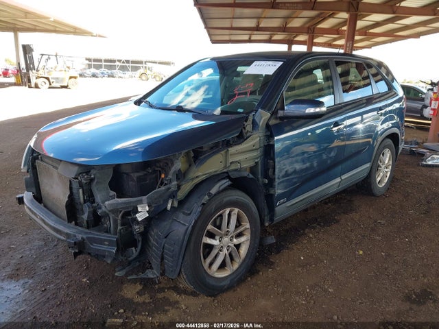 5XYKTDA62EG427501 KIA SORENTO LX